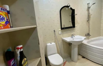 Alquiler de apartamento luminoso y amplio, 75 m², Batumi, Georgia