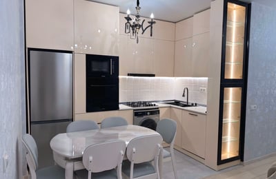 Alquiler de apartamento moderno y luminoso, 55 m², Batumi, Georgia
