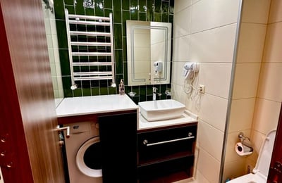 Alquiler de apartamento moderno y acogedor de 32 m², Batumi, Georgia