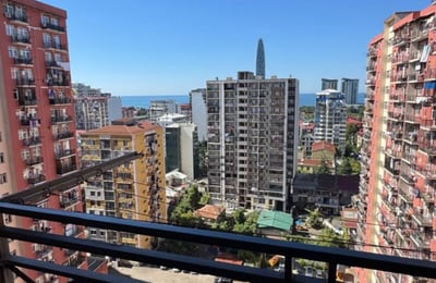 Rent a luxury, spacious apartment with sea and mountain view, 120 m², Batumi, Georgia