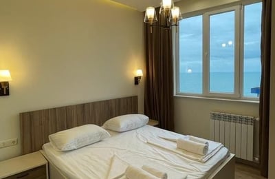 Alquiler de apartamento luminoso de 65 m² con vistas al mar, Batumi, Georgia