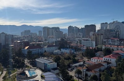 Studio spacieux 45m² avec vue sur la mer à louer, Batoumi, Géorgie
