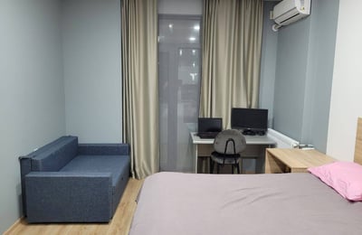 Аренда светлой студии 35м² с балконом, Батуми, Грузия