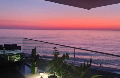 Apartamento 60m² con vista al mar en alquiler, Batumi, Georgia