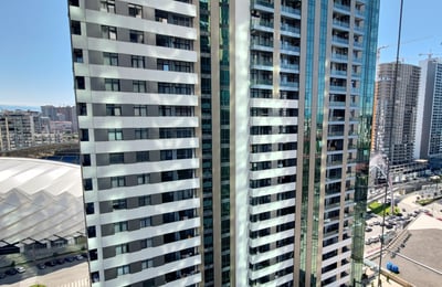 Geräumige Wohnung 101m² zur Miete im Black Sea Tower, Batumi, Georgien