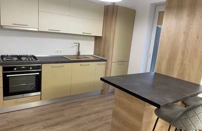 Аренда уютной 2-комнатной квартиры в районе Avangarden 3, Брашов, Румыния