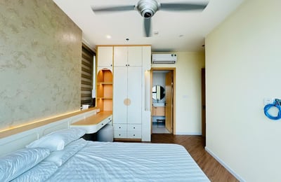Luxuriöses 2-Zimmer-Apartment mit Flussblick, Panoma 1, Da Nang, Vietnam zu vermieten