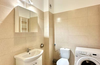 Location longue durée d'appartement lumineux et meublé à Bucarest, Roumanie