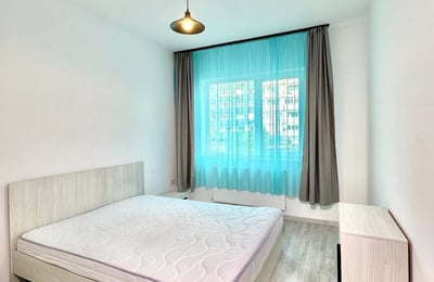 Location longue durée d'appartement lumineux et meublé à Bucarest, Roumanie