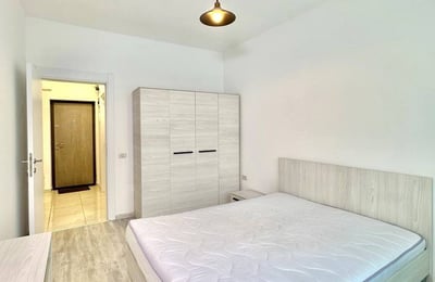Location longue durée d'appartement lumineux et meublé à Bucarest, Roumanie