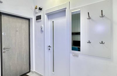 Location longue durée d'appartement lumineux et meublé à Bucarest, Roumanie