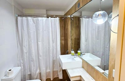 Modern 2-room apartment 68m2 with balcony in Palermo