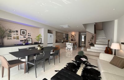 Location d'une villa luxueuse et entièrement meublée avec piscine, près de la plage, Da Nang, Vietnam