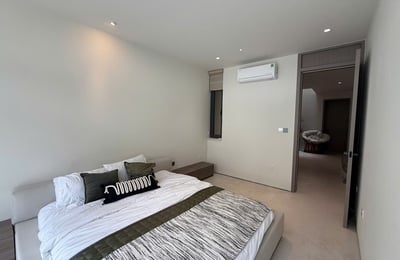 Location d'une villa luxueuse et entièrement meublée avec piscine, près de la plage, Da Nang, Vietnam