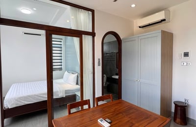 Location d'un appartement luxueux et neuf avec balcon, Ngu Hanh Son, Da Nang, Vietnam