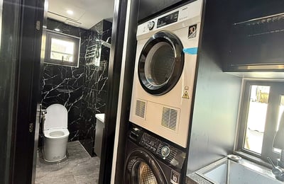 Rent a stylish, fully furnished apartment, near My Khe Beach, Da Nang, Vietnam