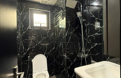 Rent a stylish, fully furnished apartment, near My Khe Beach, Da Nang, Vietnam