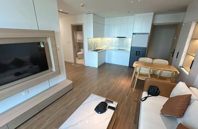 Аренда люксовой, полностью меблированной квартиры с панорамным видом, Дананг, Вьетнам