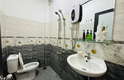 Alquiler de un apartamento espacioso de 45 m² en una zona tranquila cerca de la playa en Da Nang, Vietnam