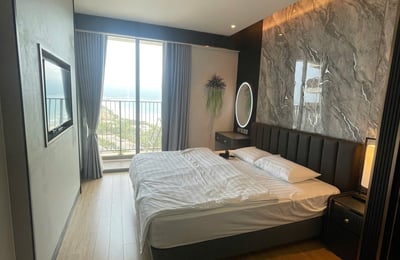 Alquiler de apartamento exclusivo y amueblado con vista al océano, 125 m², Da Nang, Vietnam