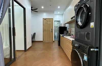 Аренда современной, полностью меблированной студии с балконом, район Нгу Хань Сон, Дананг, Вьетнам