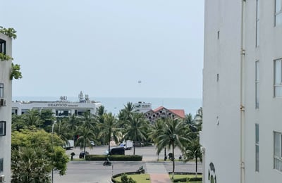 Vermietung einer komfortablen, vollmöblierten Wohnung mit Balkon, Son Tra, Da Nang, Vietnam