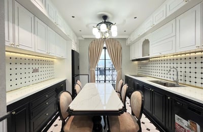 Location d'un penthouse luxueux avec vue panoramique sur la mer, 80 m², Da Nang, Vietnam