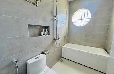 Villa nueva 80m² con piscina y jacuzzi en alquiler, Da Nang, Vietnam