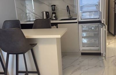 Location d'un bon appartement meublé, Batoumi, Géorgie
