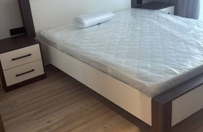 Location d'un bon appartement meublé, Batoumi, Géorgie