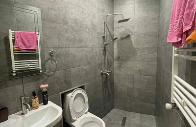 Location d'un appartement meublé et lumineux, Batoumi, Géorgie