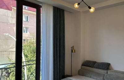 Alquiler de apartamento luminoso y completamente amueblado, Batumi, Georgia