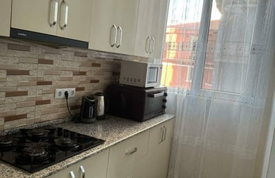 Location d'un appartement spacieux et entièrement meublé, Batoumi, Géorgie