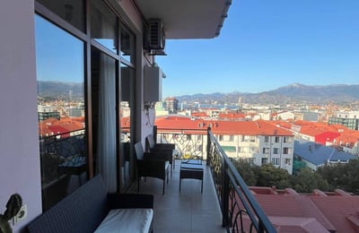 Rent a bright, modern apartment, Batumi, Georgia