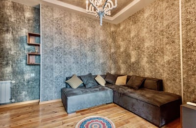 Vermietung einer gemütlichen, komfortablen Wohnung mit Terrasse, Batumi, Georgien