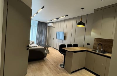 Vermietung einer geräumigen, komfortablen Wohnung, Batumi, Georgien