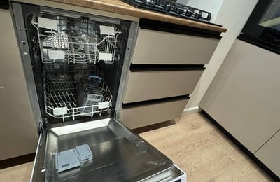 Vermietung einer geräumigen, komfortablen Wohnung, Batumi, Georgien