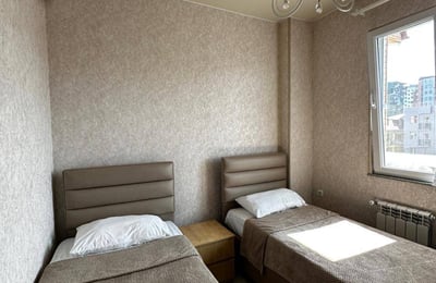 Alquiler de apartamento luminoso y amplio, Batumi, Georgia