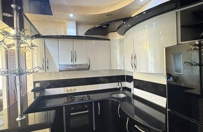 Location d'un appartement spacieux avec deux chambres proche de la mer, Batumi, Géorgie