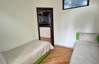 Location d'un appartement spacieux avec deux chambres proche de la mer, Batumi, Géorgie
