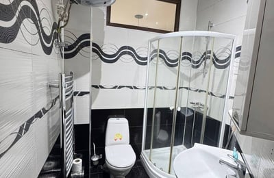 Location d'un appartement spacieux avec deux chambres proche de la mer, Batumi, Géorgie