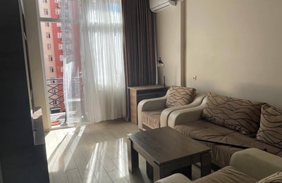 Location d'un appartement confortable et meublé à Batumi, Géorgie