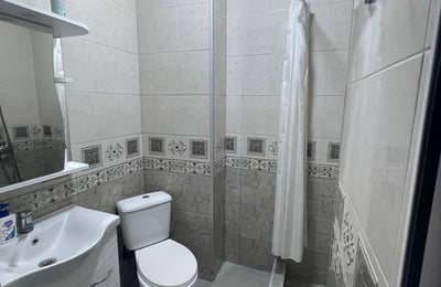 Location d'un appartement confortable et meublé à Batumi, Géorgie