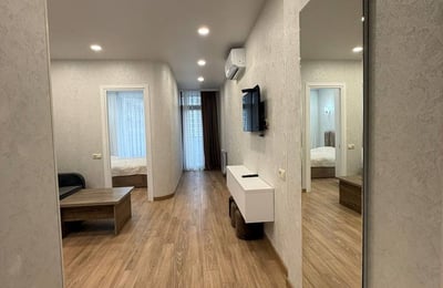 Location d'un appartement lumineux et meublé, Batoumi, Géorgie