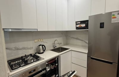 Location d'un appartement lumineux et meublé, Batoumi, Géorgie