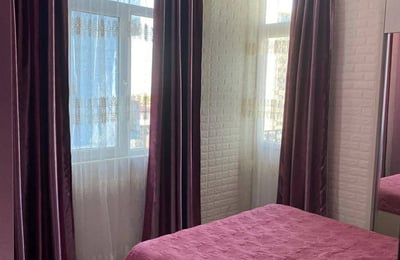 Vermietung einer hellen, möblierten Wohnung, Batumi, Georgien