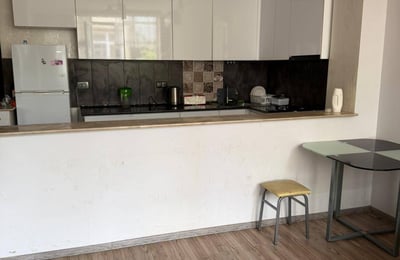 Location d'un appartement meublé et lumineux, Batoumi, Géorgie