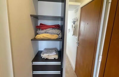 Studio Apartment with Balcony, Top Floor, Colegiales