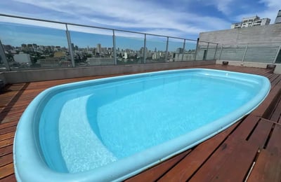 Studio Apartment with Balcony, Top Floor, Colegiales