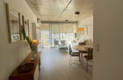 Spacious 3-bedroom Apartment with Balcony in Palermo, 75m², Buenos Aires